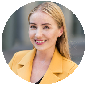 Strona główna widok z przodu garnituru kobiety biznesu